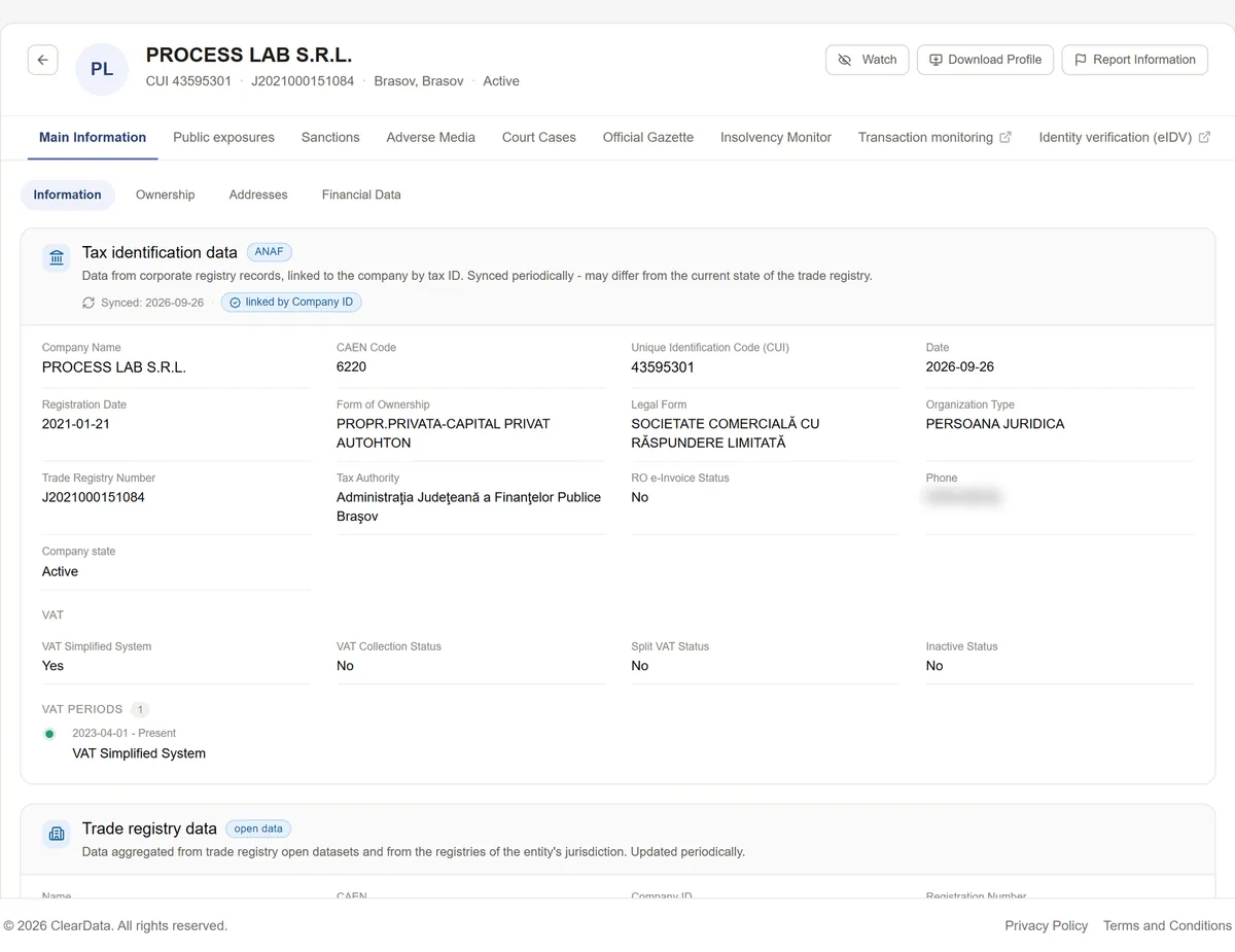 A Clear Data report open on a company: the header with its status, the bar of every public source, and the first panel of data.